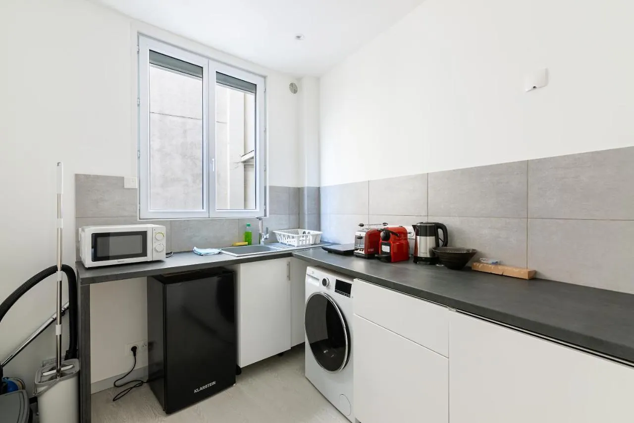 Daire Luxurious 2 Bedroom Avenue Des Champs-elysees Saint-philippe Du Roule Free Netflix *
