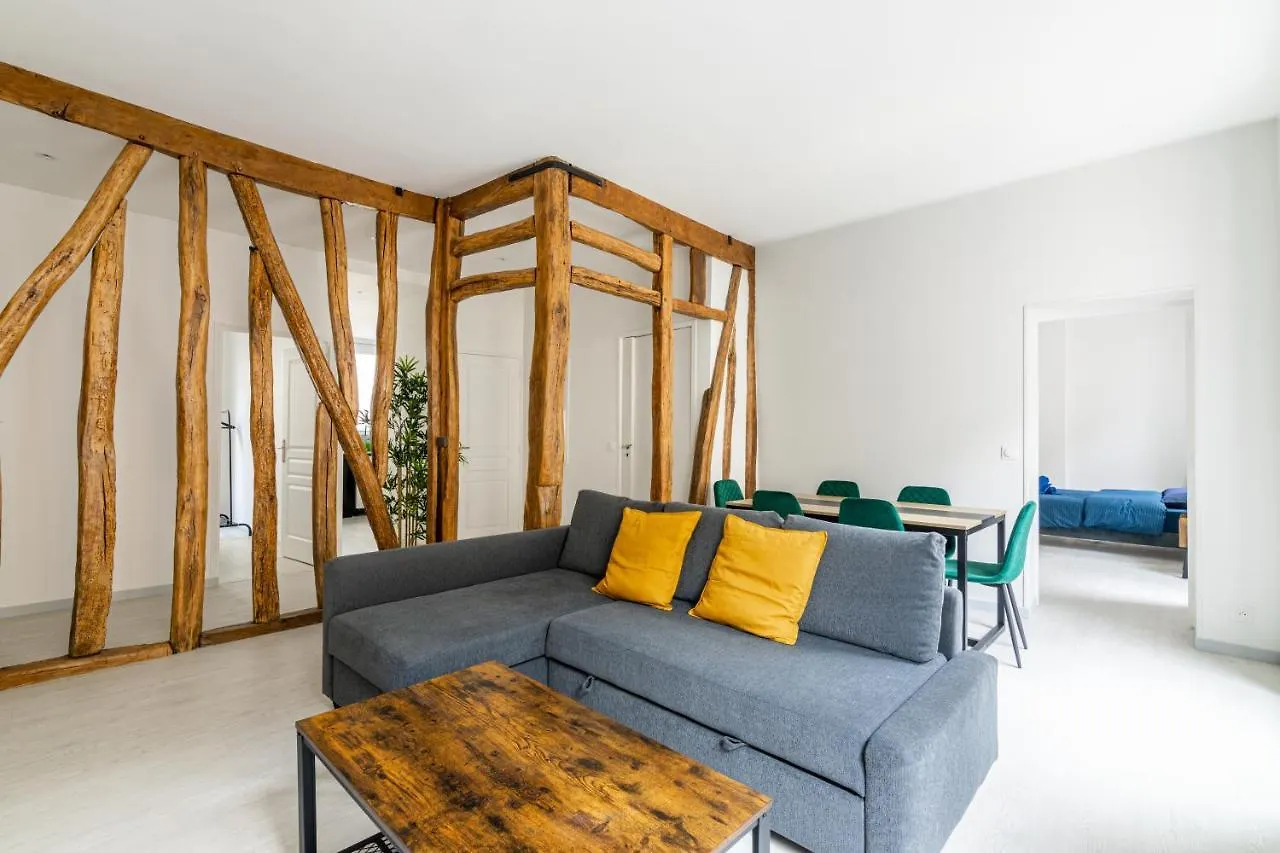 Luxurious 2 Bedroom Avenue Des Champs-elysees Saint-philippe Du Roule Free Netflix Παρίσι